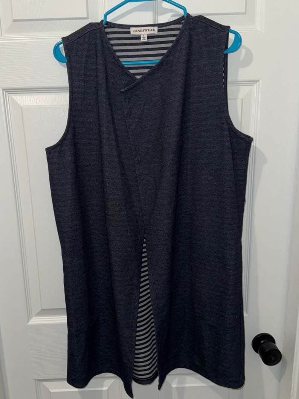 JONESWEAR Women's Sleeveless cardigan Vest in Navy Blue, Striped Inner Lining